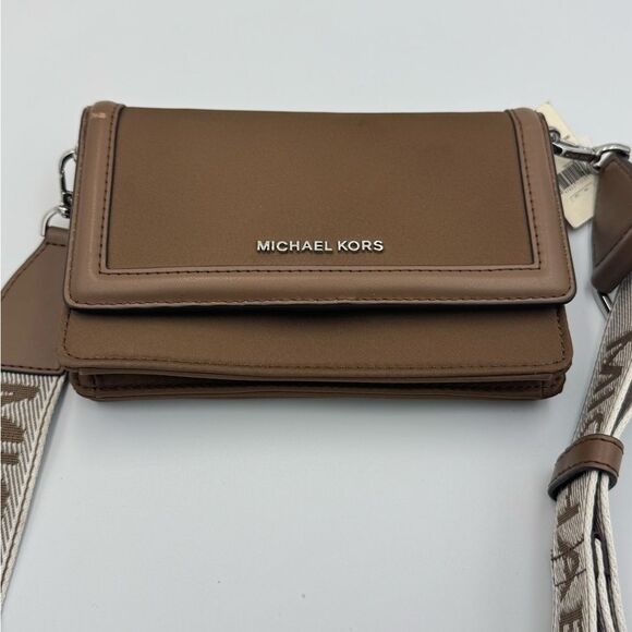 Michael Kors Women's Jet Set Small Nylon Smartphone Crossbody Bag - Picture 16 of 16